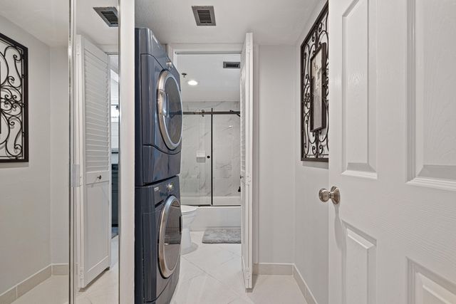 1040 Hwy 98, 516, Destin, FL 32541