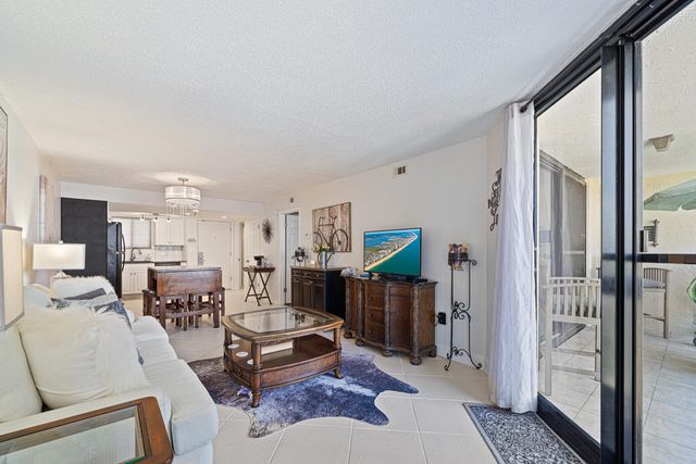 1040 Hwy 98, 516, Destin, FL 32541