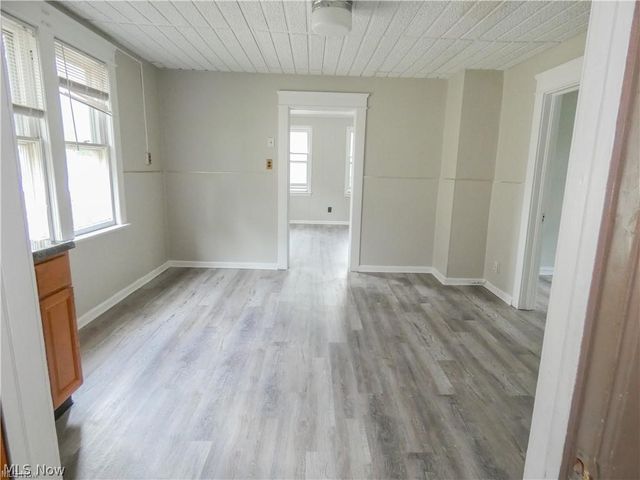 3864 E 52nd Street, Newburgh Heights, OH 44105
