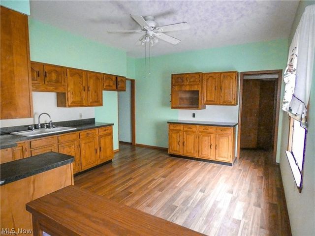3864 E 52nd Street, Newburgh Heights, OH 44105
