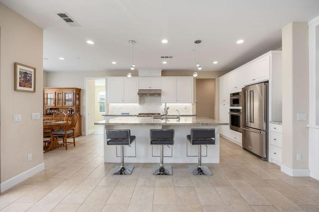 7957 Auberge Circle, San Diego, CA 92127