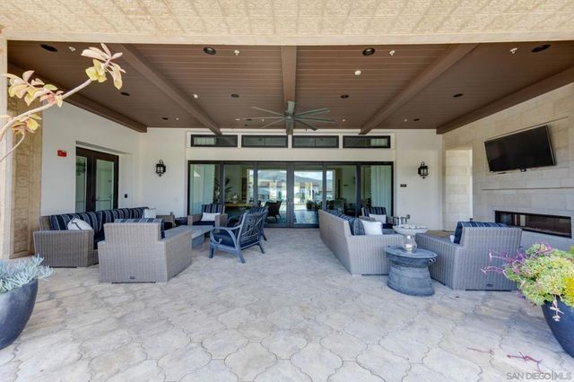 7957 Auberge Circle, San Diego, CA 92127