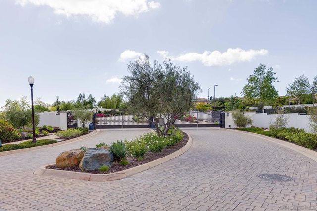 7957 Auberge Circle, San Diego, CA 92127