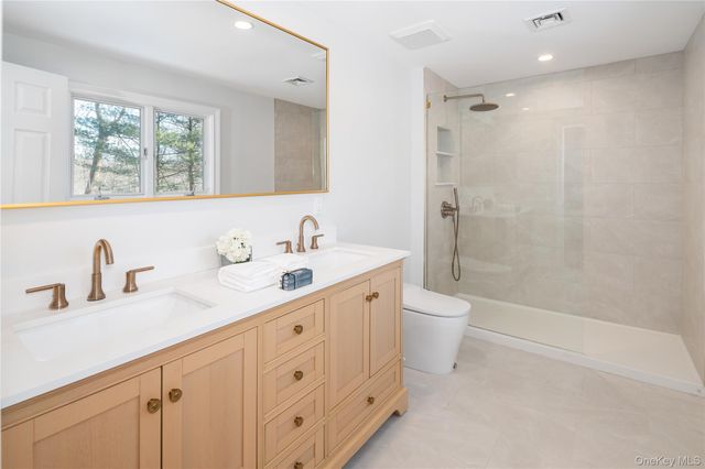 13 Hissarlik Way, Bedford, NY 10506