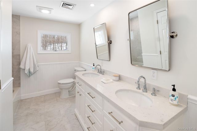 13 Hissarlik Way, Bedford, NY 10506