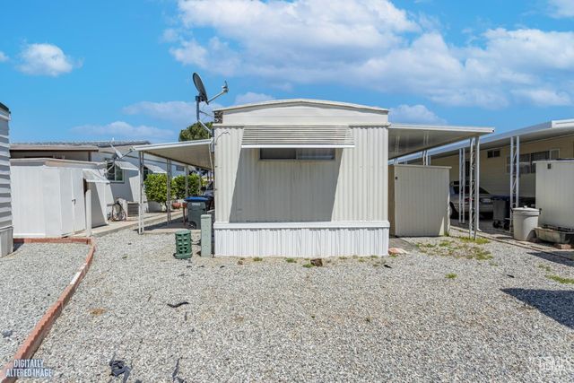 575 S Lyon Avenue 161, Hemet, CA 92543