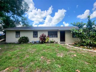 7341 NW 95th Ct., Okeechobee, FL 34972