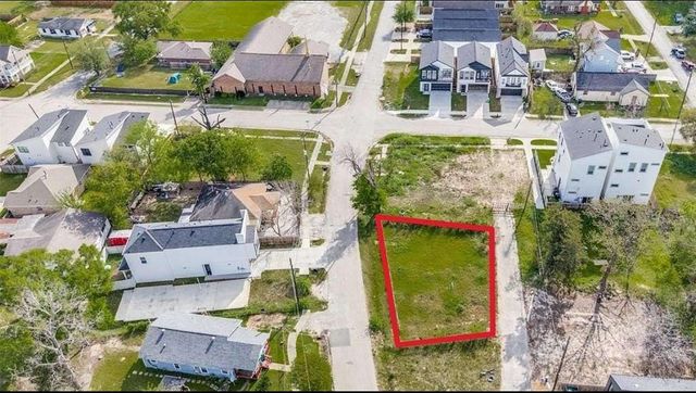 6118 Maybell Street, Houston, TX 77091