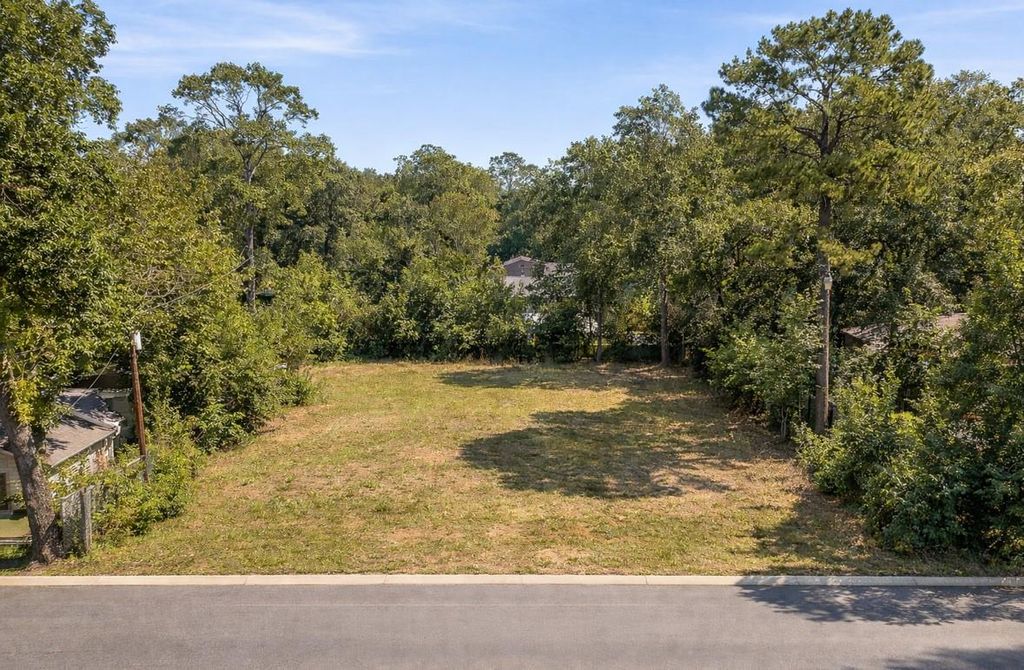 6118 Maybell Street, Houston, TX 77091