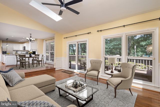 14392 FLOURCASTLE CT, Centreville, VA 20120