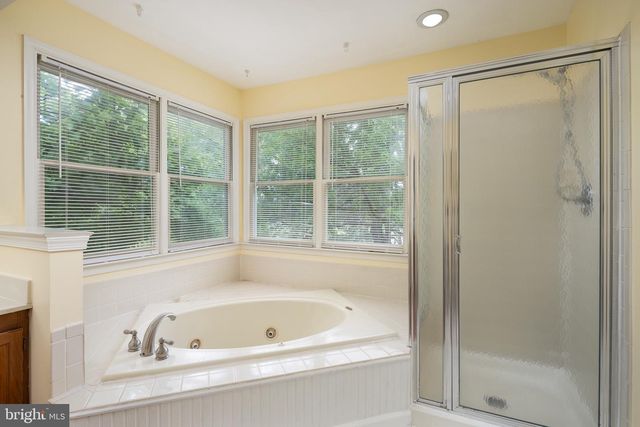 14392 FLOURCASTLE CT, Centreville, VA 20120
