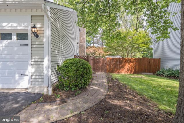 14392 FLOURCASTLE CT, Centreville, VA 20120