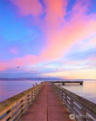 1920 Parkview Drive NE, Tacoma, WA 98422