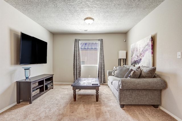 8827 Zephyr Place NW, Albuquerque, NM 87120