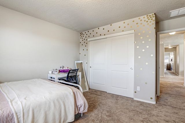 8827 Zephyr Place NW, Albuquerque, NM 87120