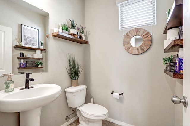8827 Zephyr Place NW, Albuquerque, NM 87120