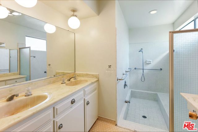 5801 Willis Avenue, Sherman Oaks, CA 91411