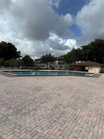 13300 SW 1st St 109O, Pembroke Pines, FL 33027