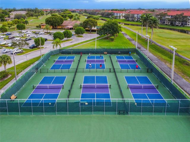 13300 SW 1st St 109O, Pembroke Pines, FL 33027