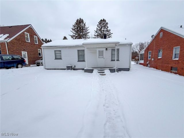 1915 Highlawn Avenue, Youngstown, OH 44509