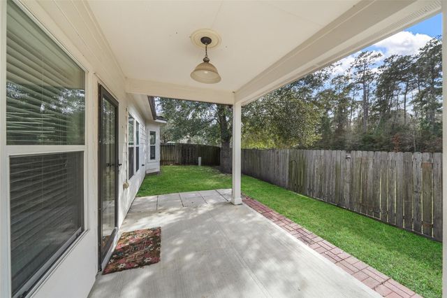 438 Oak Gate Drive, Conroe, TX 77304