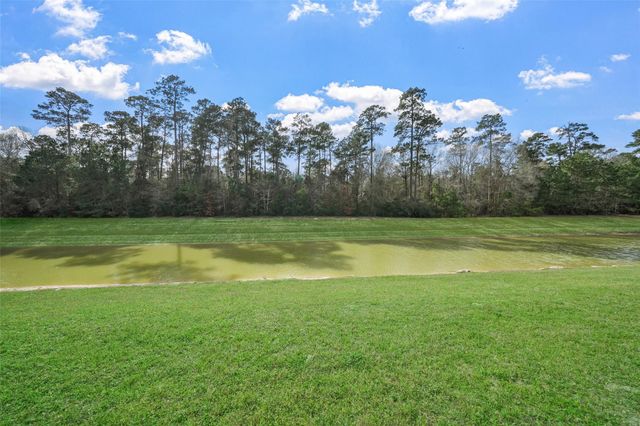 438 Oak Gate Drive, Conroe, TX 77304