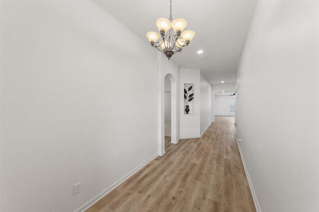 438 Oak Gate Drive, Conroe, TX 77304