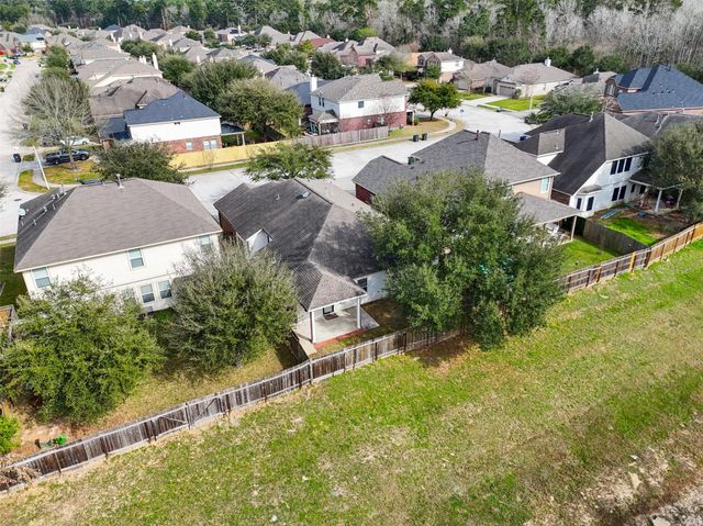 438 Oak Gate Drive, Conroe, TX 77304