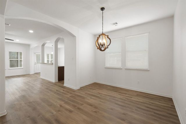 438 Oak Gate Drive, Conroe, TX 77304