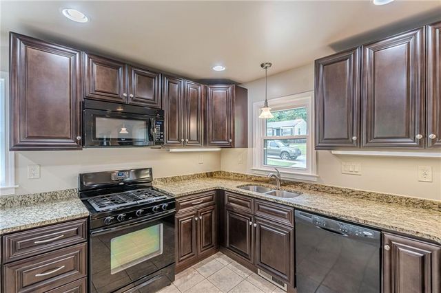 224 Birch Street, Hapeville, GA 30354