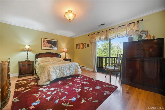 100 Daly Boulevard 2103, Oceanside, NY 11572