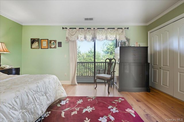 100 Daly Boulevard 2103, Oceanside, NY 11572