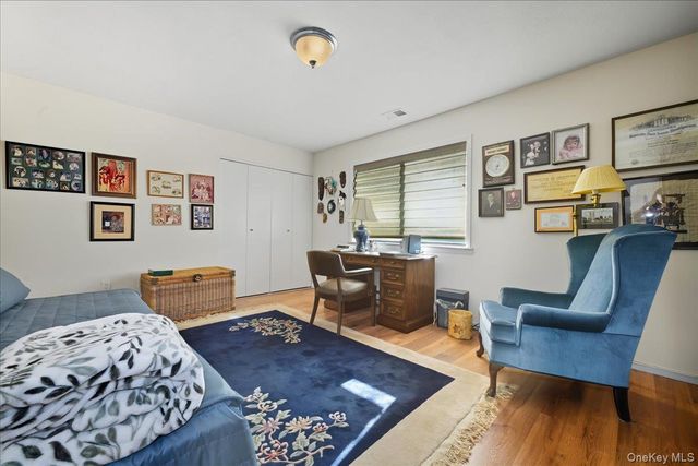 100 Daly Boulevard 2103, Oceanside, NY 11572