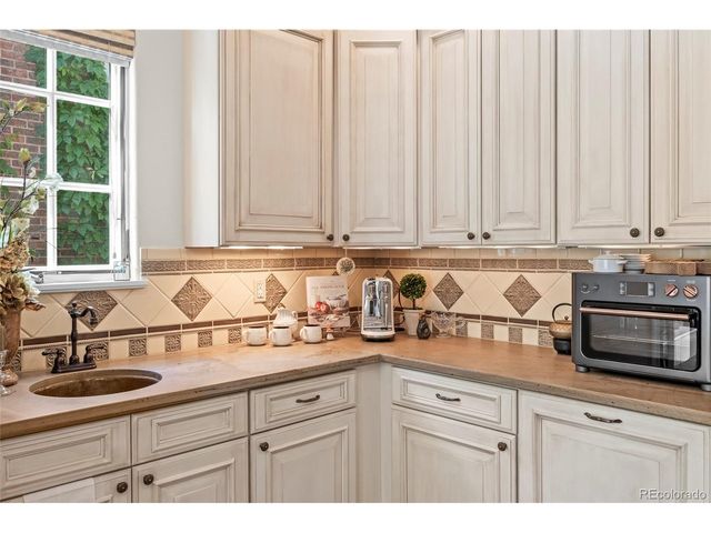 65 Ash St, Denver, CO 80220