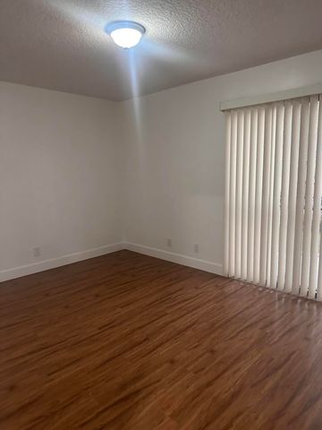 1752 Shoreside Circle, Wellington, FL 33414