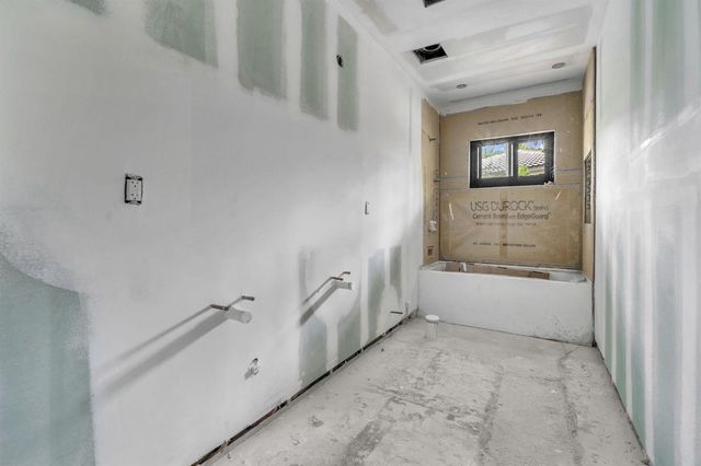 2800 Palmer Drive, Hollywood, FL 33021