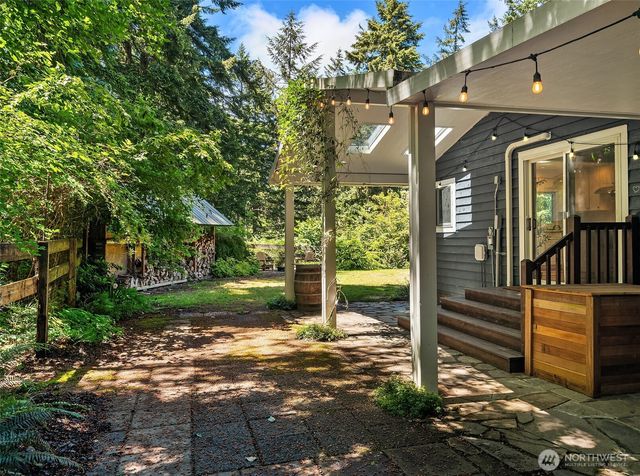 12032 Vashon Highway SW, Vashon, WA 98070