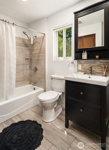 12032 Vashon Highway SW, Vashon, WA 98070
