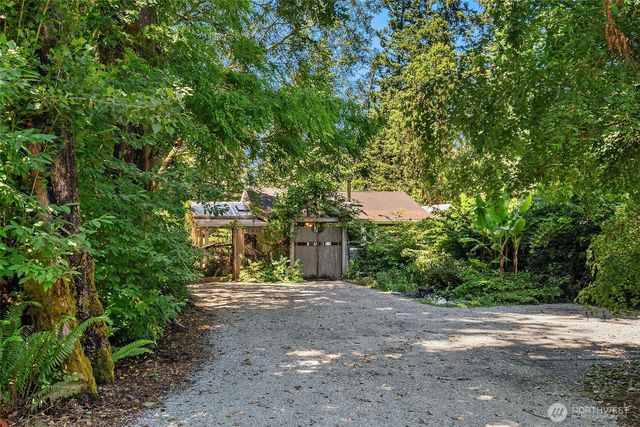 12032 Vashon Highway SW, Vashon, WA 98070