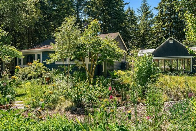 12032 Vashon Highway SW, Vashon, WA 98070