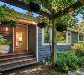 12032 Vashon Highway SW, Vashon, WA 98070
