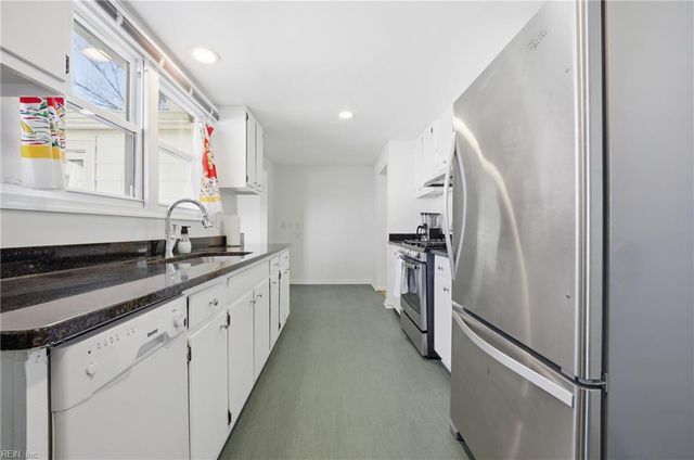 230 Nelson ST, Yorktown, VA 23690