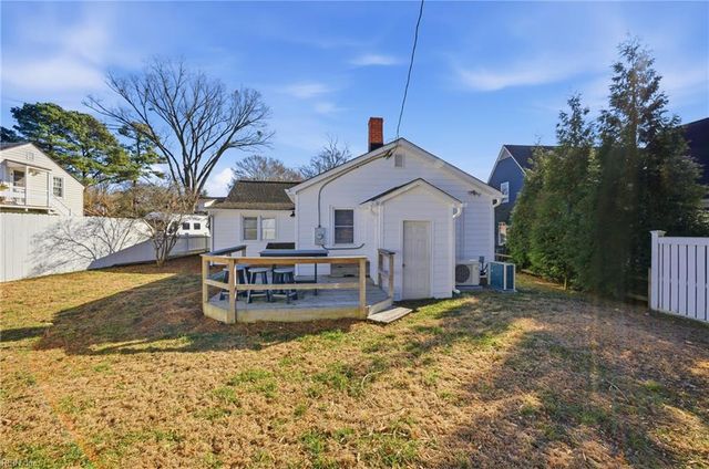 230 Nelson ST, Yorktown, VA 23690