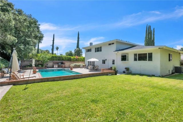 22664 Jameson, Calabasas, CA 91302