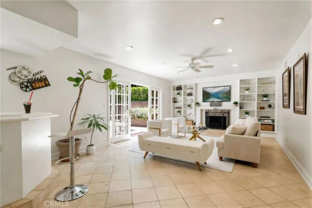 22664 Jameson, Calabasas, CA 91302