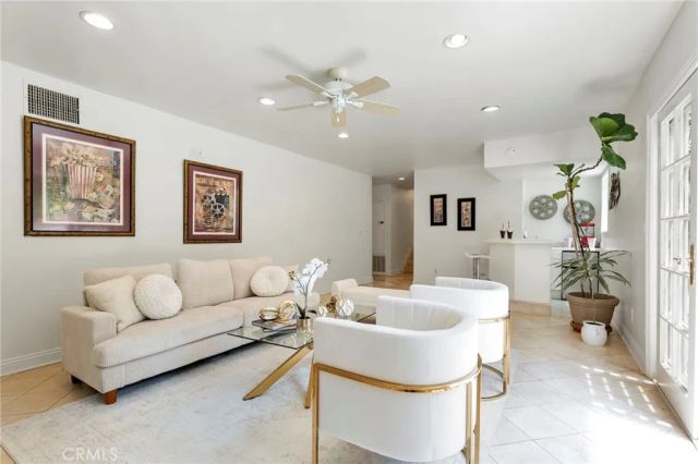 22664 Jameson, Calabasas, CA 91302