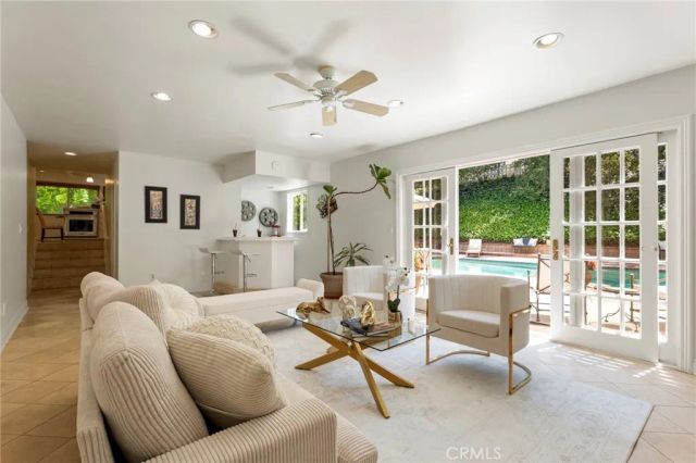 22664 Jameson, Calabasas, CA 91302