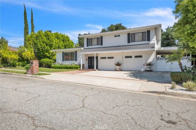 22664 Jameson, Calabasas, CA 91302