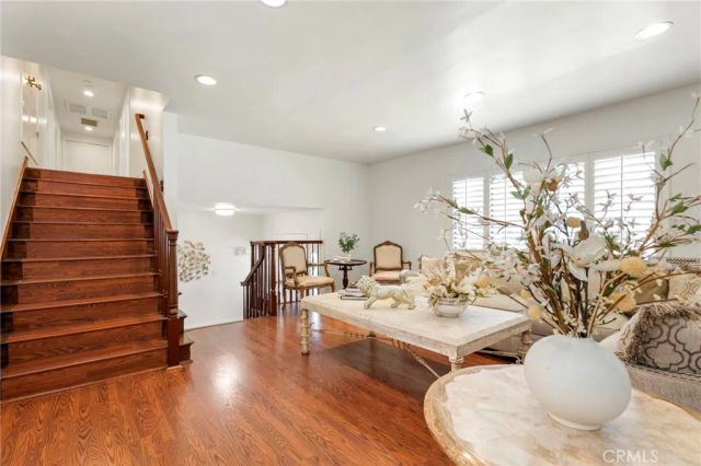 22664 Jameson, Calabasas, CA 91302
