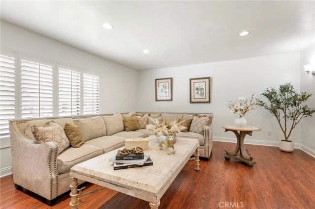 22664 Jameson, Calabasas, CA 91302